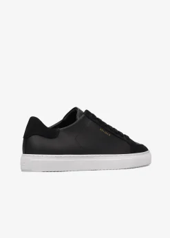 Clean 90 Triple Sneaker