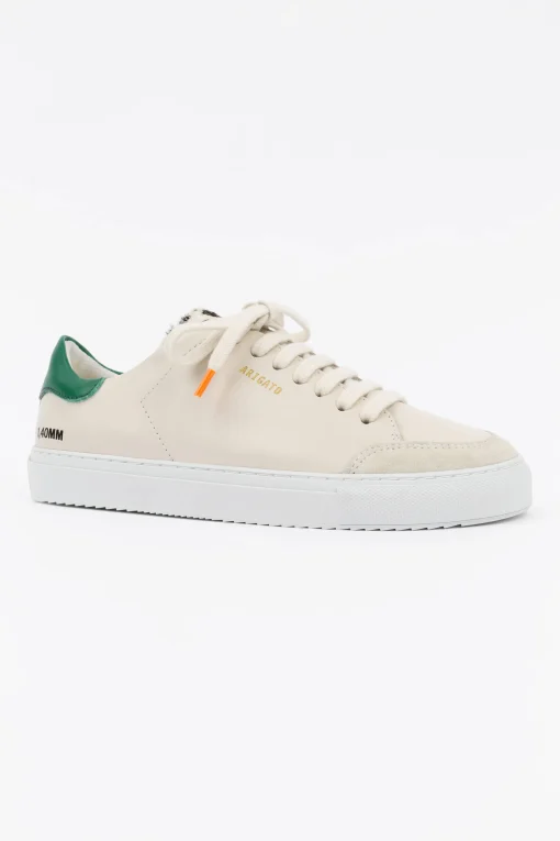 Clean 90 Triple Sneaker