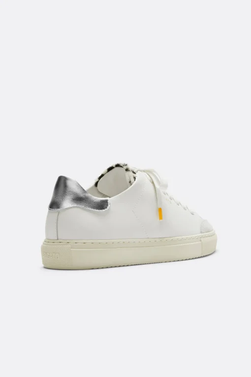 Clean 90 Triple Sneaker