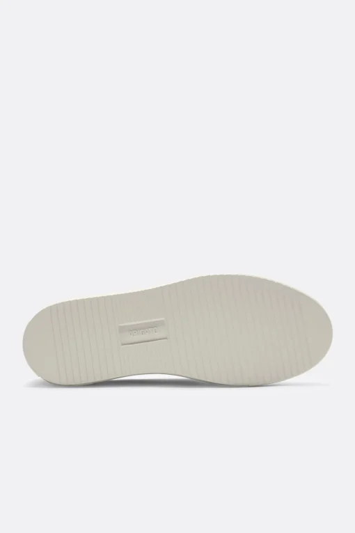 Clean 90 Triple Sneaker