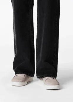 Dice Lo Sneaker