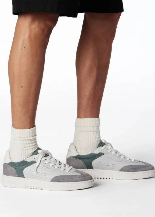 Dice T-Toe Sneaker